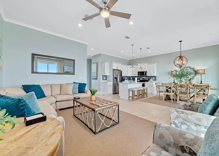 Pineapple Paradise By Gsvr - Stunning Beachfront Escape With Heated Pool - Free Activities And Golf Holiday home Gulf Shores