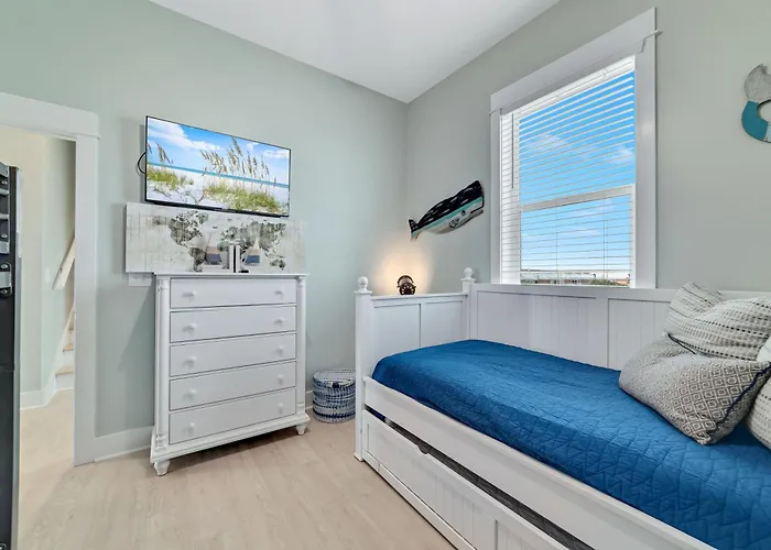 Holiday home Pineapple Paradise By Gsvr - Stunning Beachfront Escape With Heated Pool - Free Activities And Golf Gulf Shores