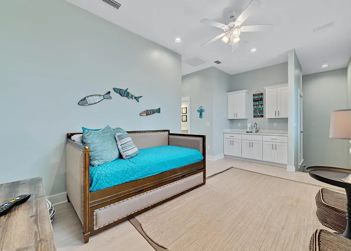 Pineapple Paradise By Gsvr - Stunning Beachfront Escape With Heated Pool - Free Activities And Golf Holiday home Gulf Shores