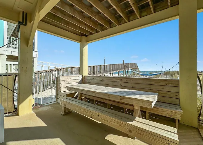 Pineapple Paradise By Gsvr - Stunning Beachfront Escape With Heated Pool - Free Activities And Golf Gulf Shores
