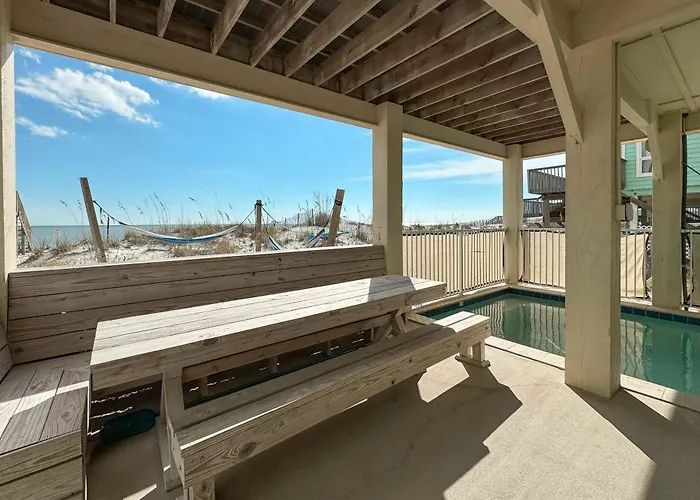 Pineapple Paradise By Gsvr - Stunning Beachfront Escape With Heated Pool - Free Activities And Golf Gulf Shores