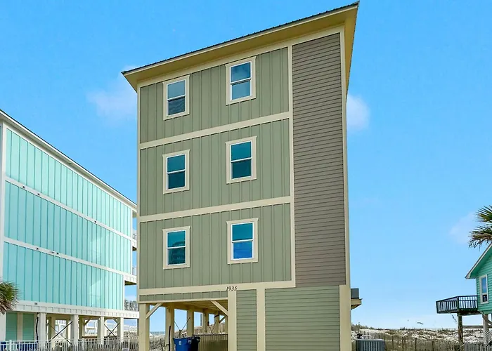 Pineapple Paradise By Gsvr - Stunning Beachfront Escape With Heated Pool - Free Activities And Golf Gulf Shores